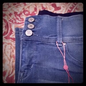 Laurie Felt Silky Curve Straight Leg Jeans